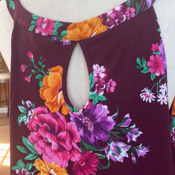 Torrid Floral Tank - Picture 4 of 5